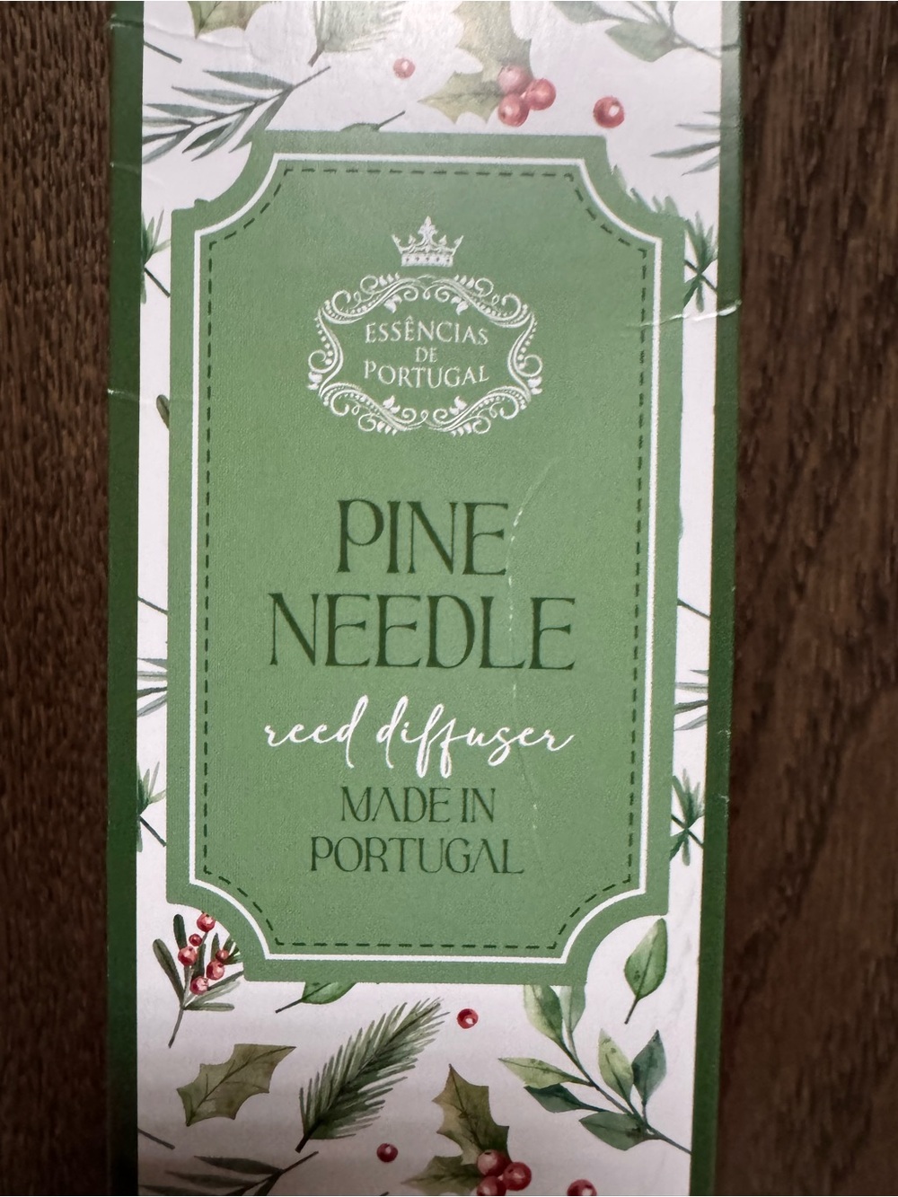 FREE w/purchase - Pine Needle Reed Diffuser - Picture 2 of 4